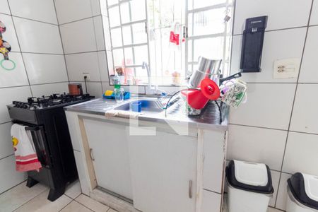 Casa à venda com 370m², 6 quartos e 4 vagas Casa à venda com 370m², 6 quartos e 4 vagasCozinha 2