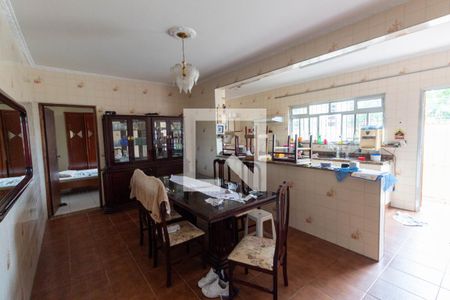 Casa à venda com 370m², 6 quartos e 4 vagas Casa à venda com 370m², 6 quartos e 4 vagasCopa