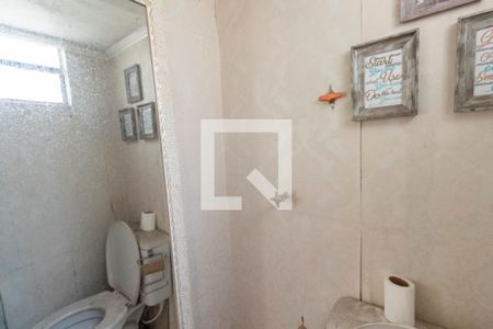 Casa à venda com 370m², 6 quartos e 4 vagas Casa à venda com 370m², 6 quartos e 4 vagasLavabo