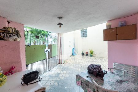 Casa à venda com 370m², 6 quartos e 4 vagas Casa à venda com 370m², 6 quartos e 4 vagasGaragem