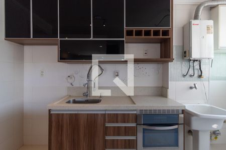 Apartamento à venda com 68m², 2 quartos e 1 vagaArmário e gabinete planejados Cozinha Americana