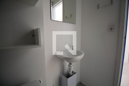 Banheiro de apartamento para alugar com 1 quarto, 24m² em Sé, São Paulo