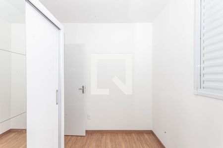 Quarto 2 de apartamento para alugar com 2 quartos, 44m² em Jardim Maria Estela, São Paulo