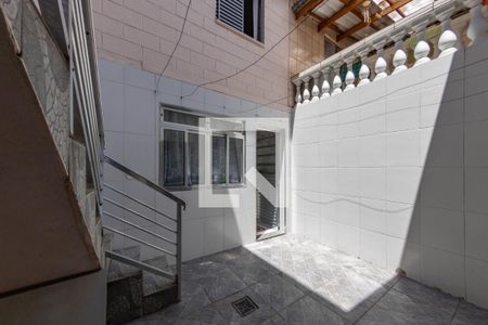 Casa à venda com 72m², 2 quartos e 1 vaga Casa à venda com 72m², 2 quartos e 1 vagaQuintal