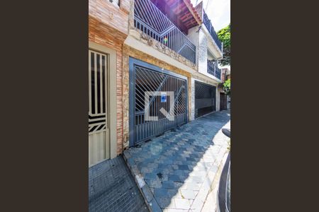 Casa à venda com 72m², 2 quartos e 1 vaga Casa à venda com 72m², 2 quartos e 1 vagaFachada