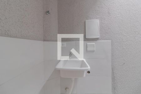 Área de serviço de casa de condomínio para alugar com 2 quartos, 70m² em Vila Rio Branco, São Paulo