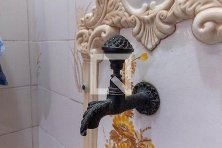 Casa à venda com 317m², 4 quartos e 4 vagasBanheiro - torneira