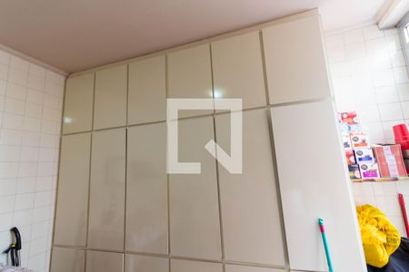 Casa à venda com 317m², 4 quartos e 4 vagasLavanderia