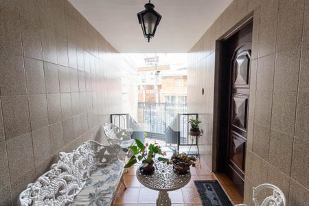 Casa à venda com 317m², 4 quartos e 4 vagasCorredor