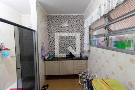 Casa à venda com 317m², 4 quartos e 4 vagasBanheiro 3