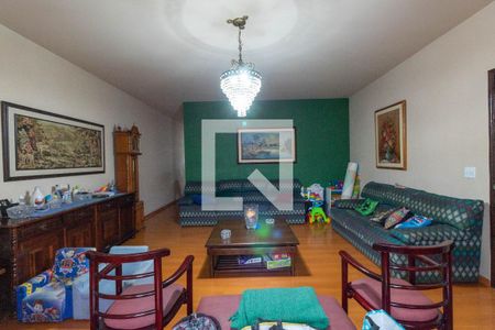 Sala de casa à venda com 4 quartos, 317m² em Cidade Patriarca, São Paulo