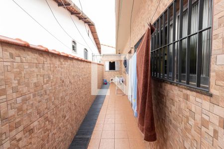 Casa à venda com 317m², 4 quartos e 4 vagasCorredor