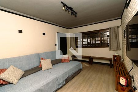 Sala de casa à venda com 3 quartos, 240m² em Jardim Aricanduva, São Paulo