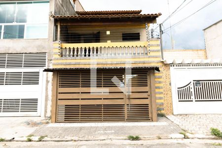 Fachada de casa à venda com 3 quartos, 240m² em Jardim Aricanduva, São Paulo