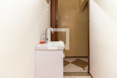 Casa à venda com 102m², 2 quartos e 1 vagaLavabo