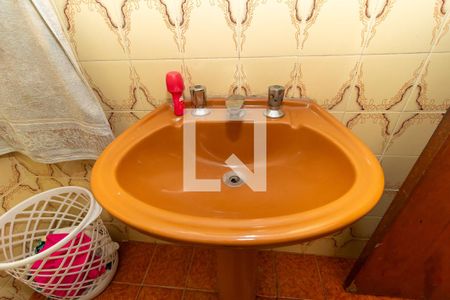 Casa à venda com 102m², 2 quartos e 1 vagaBanheiro - torneira