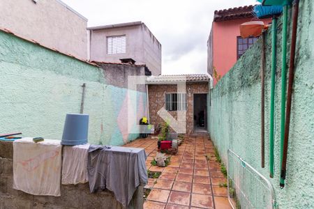 Casa à venda com 102m², 2 quartos e 1 vagaQuintal