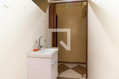 Casa à venda com 102m², 2 quartos e 1 vagaLavabo