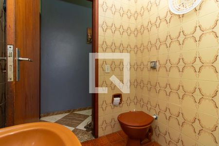 Casa à venda com 102m², 2 quartos e 1 vagaBanheiro