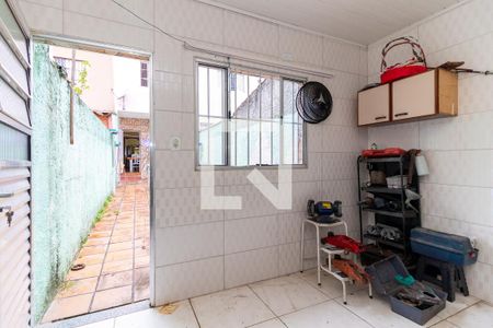 Casa à venda com 102m², 2 quartos e 1 vagaÁrea de Serviço