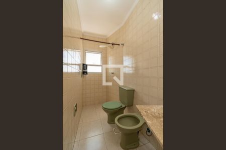 Banheiro  de apartamento à venda com 1 quarto, 46m² em Vila Itapura, Campinas