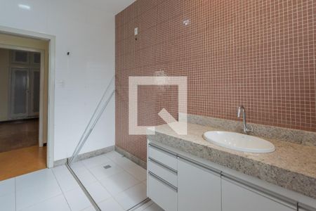 Casa à venda com 250m², 3 quartos e 3 vagasBanheiro