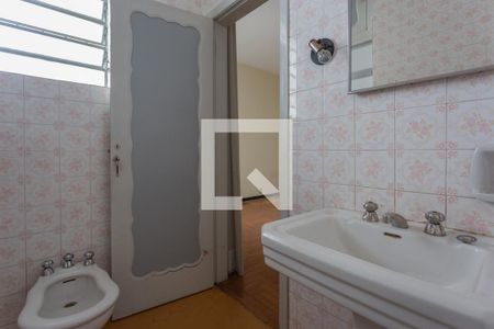 Casa à venda com 250m², 3 quartos e 3 vagasBanheiro da Suíte