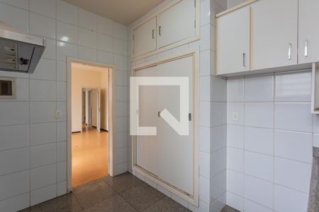 Casa à venda com 250m², 3 quartos e 3 vagasCozinha