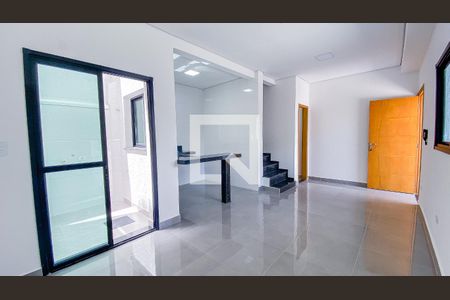Casa à venda com 100m², 2 quartos e 2 vagasSala - Sala de Jantar - Cozinha