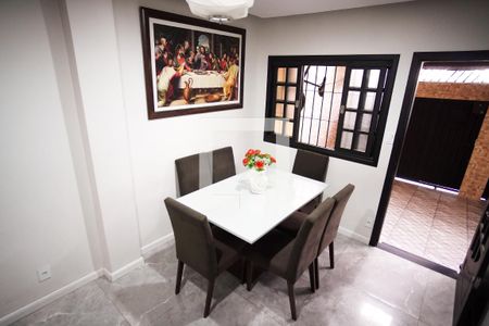 Sala 1 de casa à venda com 3 quartos, 120m² em Itatiaia, Belo Horizonte