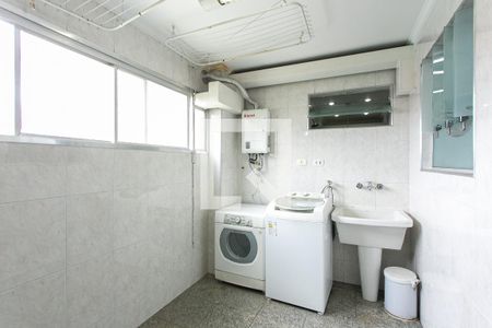 Apartamento à venda com 133m², 3 quartos e 2 vagas Apartamento à venda com 133m², 3 quartos e 2 vagasÁrea de Serviço