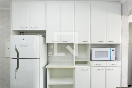 Apartamento à venda com 133m², 3 quartos e 2 vagas Apartamento à venda com 133m², 3 quartos e 2 vagasCozinha