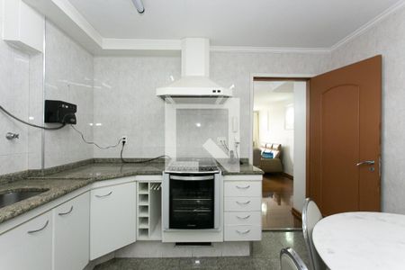 Apartamento à venda com 133m², 3 quartos e 2 vagas Apartamento à venda com 133m², 3 quartos e 2 vagasCozinha