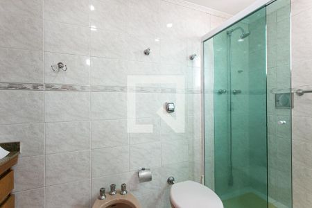 Apartamento à venda com 133m², 3 quartos e 2 vagas Apartamento à venda com 133m², 3 quartos e 2 vagasBanheiro da Suíte