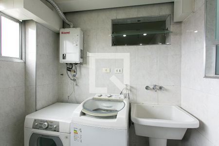 Apartamento à venda com 133m², 3 quartos e 2 vagas Apartamento à venda com 133m², 3 quartos e 2 vagasÁrea de Serviço