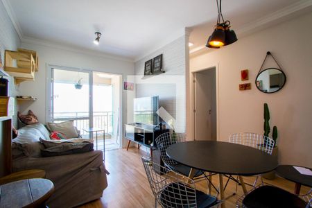 Sala de apartamento à venda com 2 quartos, 61m² em Vila Apiaí, Santo André
