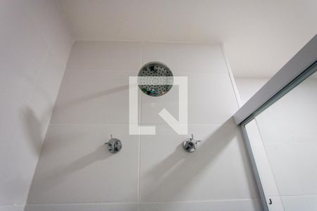 Apartamento à venda com 61m², 2 quartos e 1 vaga Apartamento à venda com 61m², 2 quartos e 1 vagaBanheiro do quarto 1