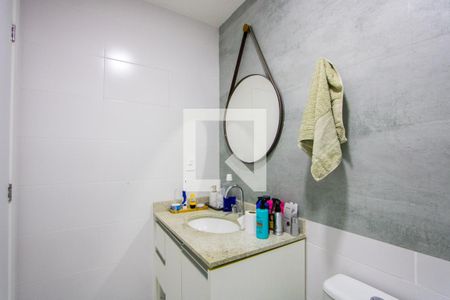 Apartamento à venda com 61m², 2 quartos e 1 vaga Apartamento à venda com 61m², 2 quartos e 1 vagaBanheiro social