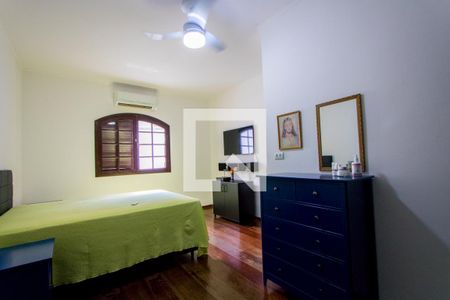 Quarto 1 - Suíte de casa à venda com 3 quartos, 181m² em Vila Junqueira, Santo André