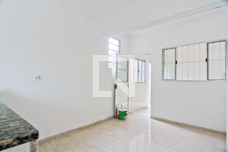 Sala de casa para alugar com 2 quartos, 150m² em Jaraguá, São Paulo