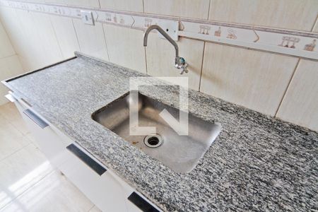 Cozinha de casa para alugar com 2 quartos, 150m² em Jaraguá, São Paulo