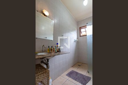 Casa à venda com 1200m², 4 quartos e 5 vagas Casa à venda com 1200m², 4 quartos e 5 vagasBanheiro Social