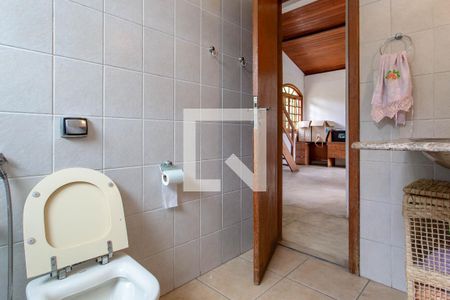 Casa à venda com 1200m², 4 quartos e 5 vagas Casa à venda com 1200m², 4 quartos e 5 vagasBanheiro Social