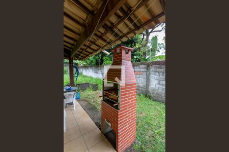 Casa à venda com 1200m², 4 quartos e 5 vagas Casa à venda com 1200m², 4 quartos e 5 vagasChurrasqueira