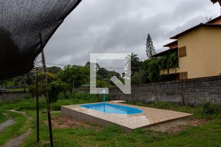 Casa à venda com 1200m², 4 quartos e 5 vagas Casa à venda com 1200m², 4 quartos e 5 vagasPiscina