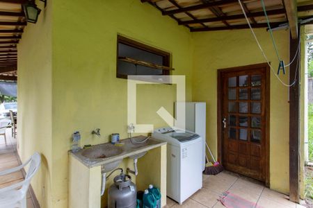 Casa à venda com 1200m², 4 quartos e 5 vagas Casa à venda com 1200m², 4 quartos e 5 vagasÁrea de Serviço