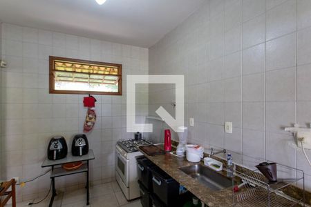 Casa à venda com 1200m², 4 quartos e 5 vagas Casa à venda com 1200m², 4 quartos e 5 vagasCozinha