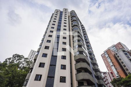 Apartamento à venda com 144m², 3 quartos e 3 vagasFachada