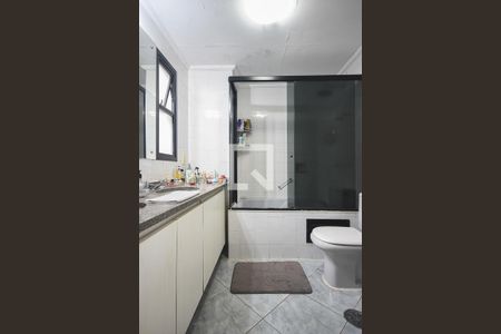 Apartamento à venda com 144m², 3 quartos e 3 vagasBanheiro Suíte