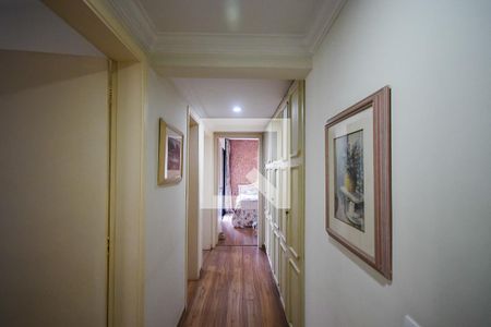 Corredor de apartamento à venda com 3 quartos, 144m² em Vila Andrade, São Paulo